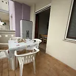 アパート In Our Beachside Flat