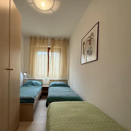 In Our Beachside Flat Апартаменты